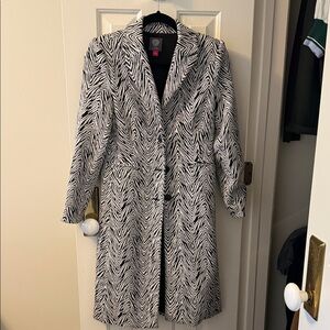 Vince Camuto Black and White Patterned Trench Coat